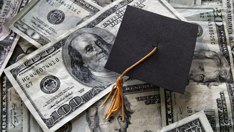 how many americans have student loan debt?